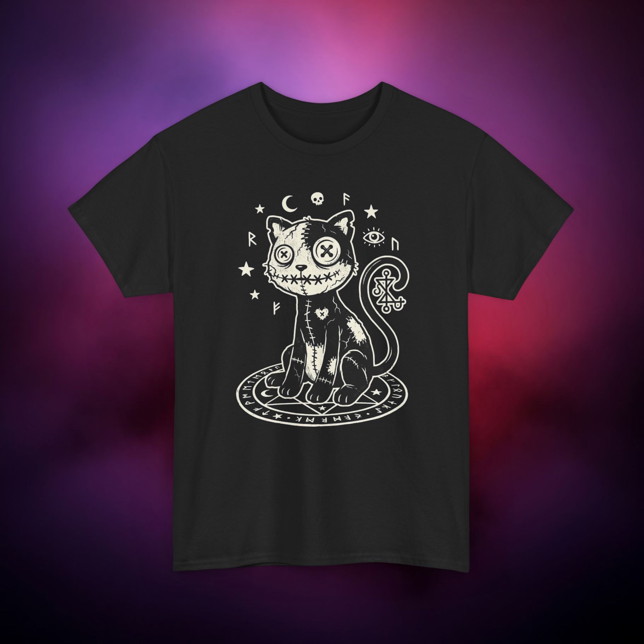 Occult Cat T‑Shirt – Cute Creepy Witch Familiar | Vintage Gothic Horror Tee